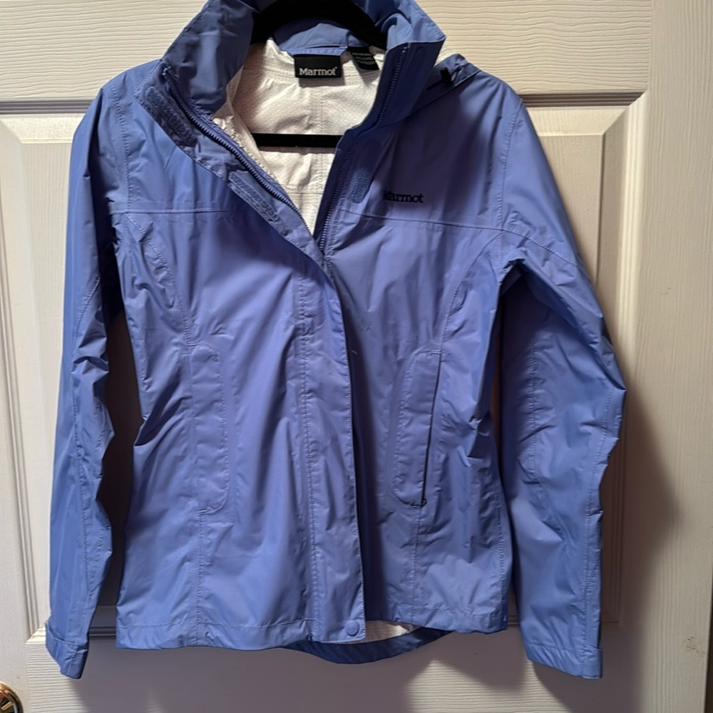Marmot periwinkle zip up windbreaker jacket, extra small